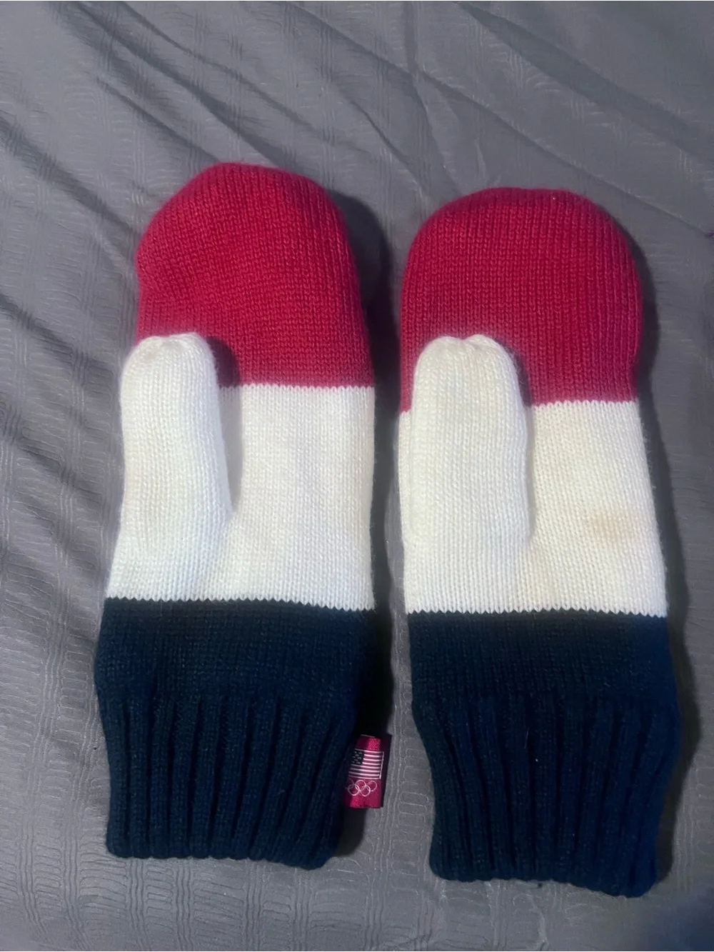 Kids Tricolor Knit Gloves with 'TEAM USA' Accent - Navy, White & Red